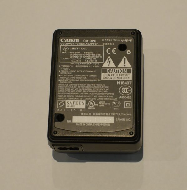 P9020100Canon CA-920 Battery Charger - Plaza Cameras (2) Canon CA-920 Battery Charger - Plaza Cameras