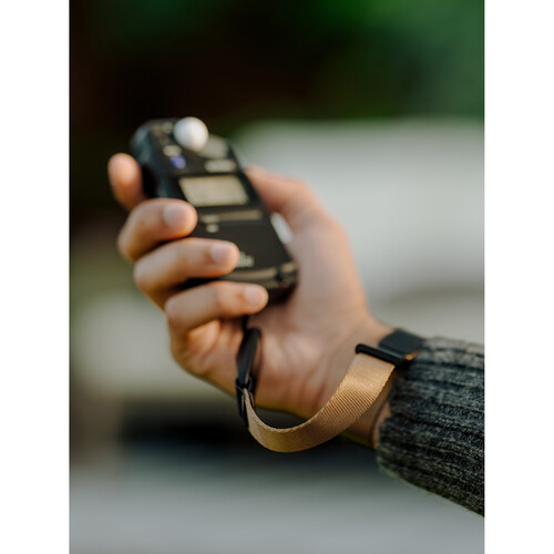 Peak Design Cuff Wrist Strap (Coyote) - Plaza Cameras 6 Peak Design Cuff Wrist Strap (Coyote) - Plaza Cameras