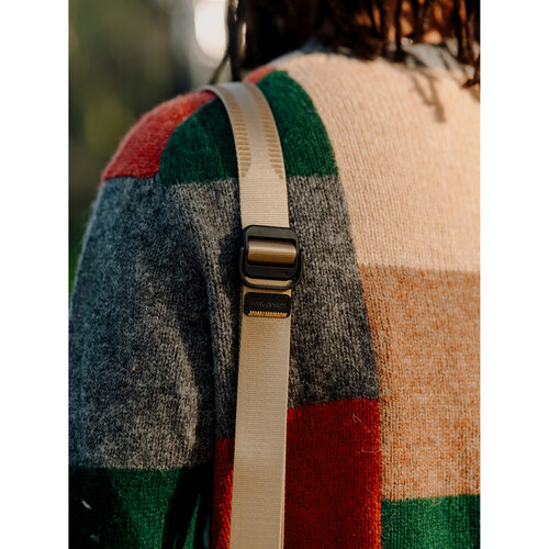 Peak Design SlideLite Camera Strap (Coyote) - Plaza Cameras - 5 Peak Design SlideLite Camera Strap (Coyote) - Plaza Cameras -