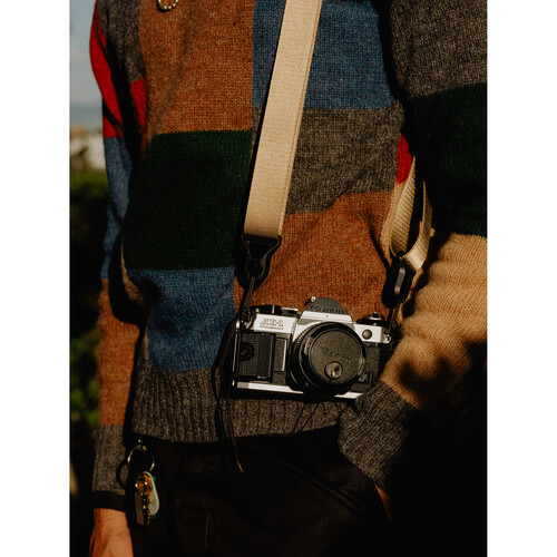 Peak Design SlideLite Camera Strap (Coyote) - Plaza Cameras - 6 Peak Design SlideLite Camera Strap (Coyote) - Plaza Cameras -