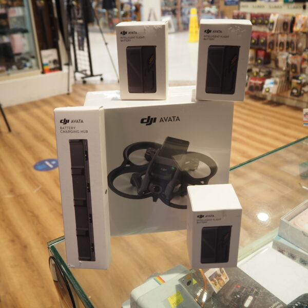 DJI AVATA (no RC) with 3 Batteries & Hub DJI AVATA (no RC) with 3 Batteries & Hub